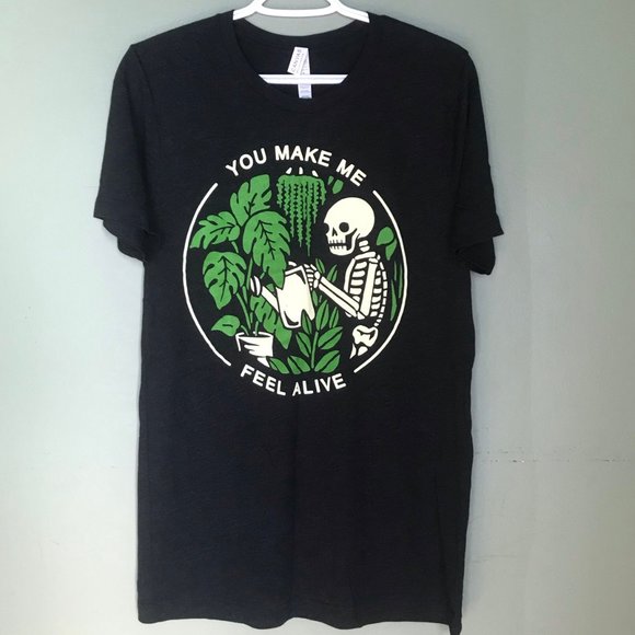 "You Make Me Feel Alive" T-Shirt - Wicked Clothes - Picture 3 of 4